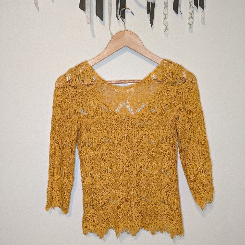 Ezra Mustard Lace Top Size Small
